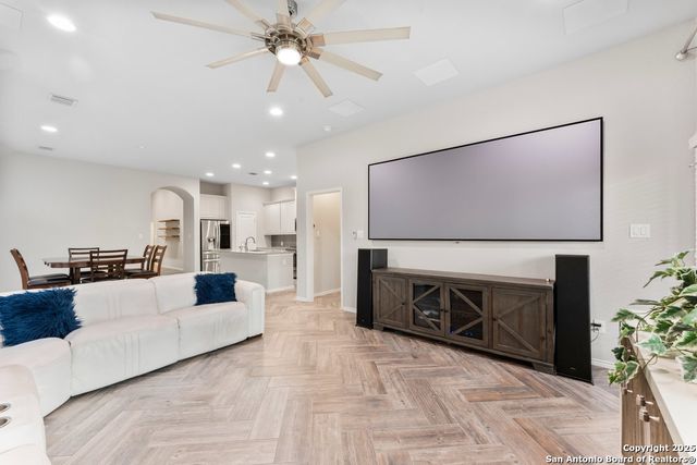 14541 Bald Eagle Ln, San Antonio, TX 78254