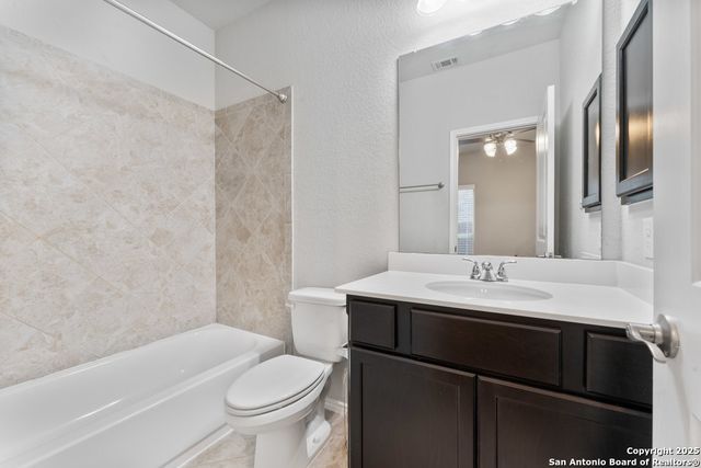 14541 Bald Eagle Ln, San Antonio, TX 78254