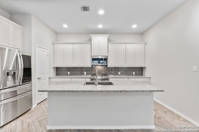 14541 Bald Eagle Ln, San Antonio, TX 78254