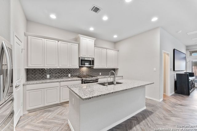 14541 Bald Eagle Ln, San Antonio, TX 78254