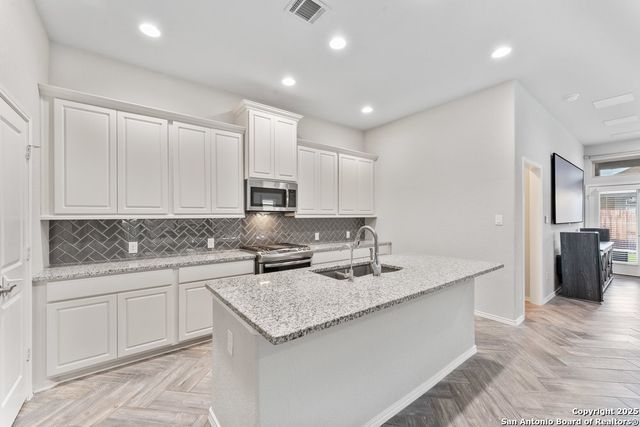 14541 Bald Eagle Ln, San Antonio, TX 78254