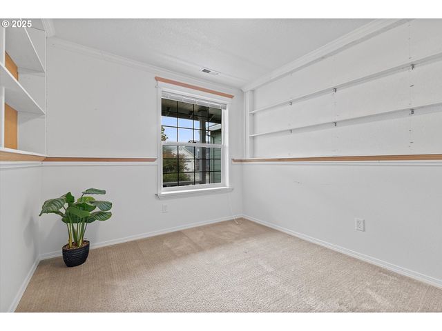 3583 Ne HARVEST Dr, Mc Minnville, OR 97128