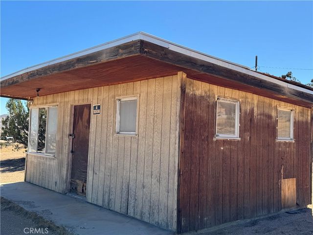 23766 Valley View, Apple Valley, CA 92308