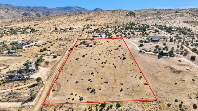 23766 Valley View, Apple Valley, CA 92308