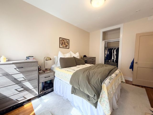 316 Summit Ave 5, Boston, MA 02135
