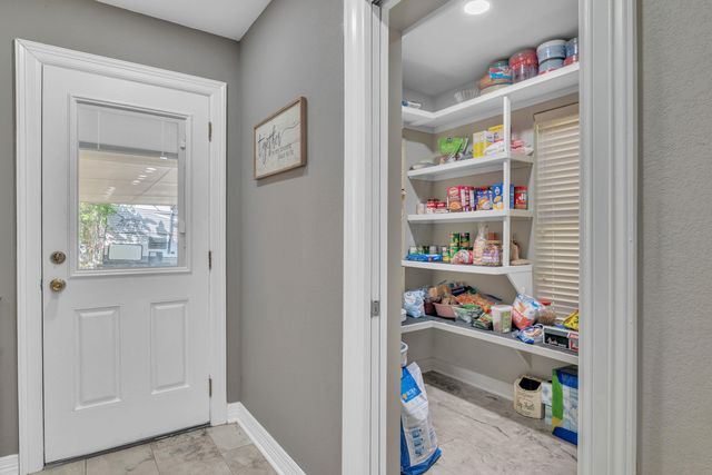 530 E Bar K Ranch Rd., Longview, TX 75605