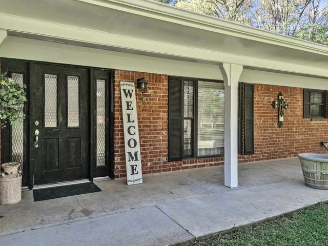 530 E Bar K Ranch Rd., Longview, TX 75605