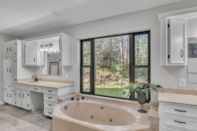 530 E Bar K Ranch Rd., Longview, TX 75605