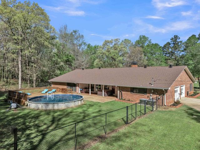 530 E Bar K Ranch Rd., Longview, TX 75605