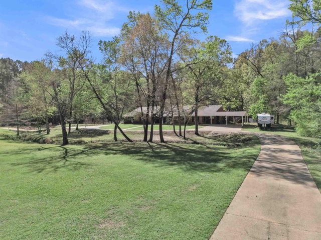 530 E Bar K Ranch Rd., Longview, TX 75605