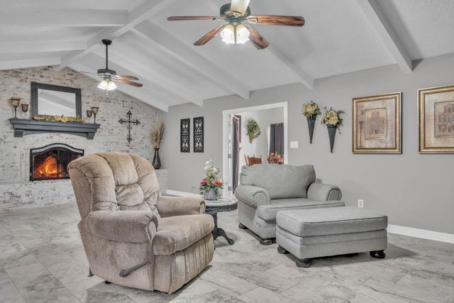 530 E Bar K Ranch Rd., Longview, TX 75605