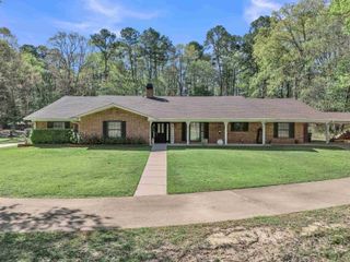 530 E Bar K Ranch Rd., Longview, TX 75605