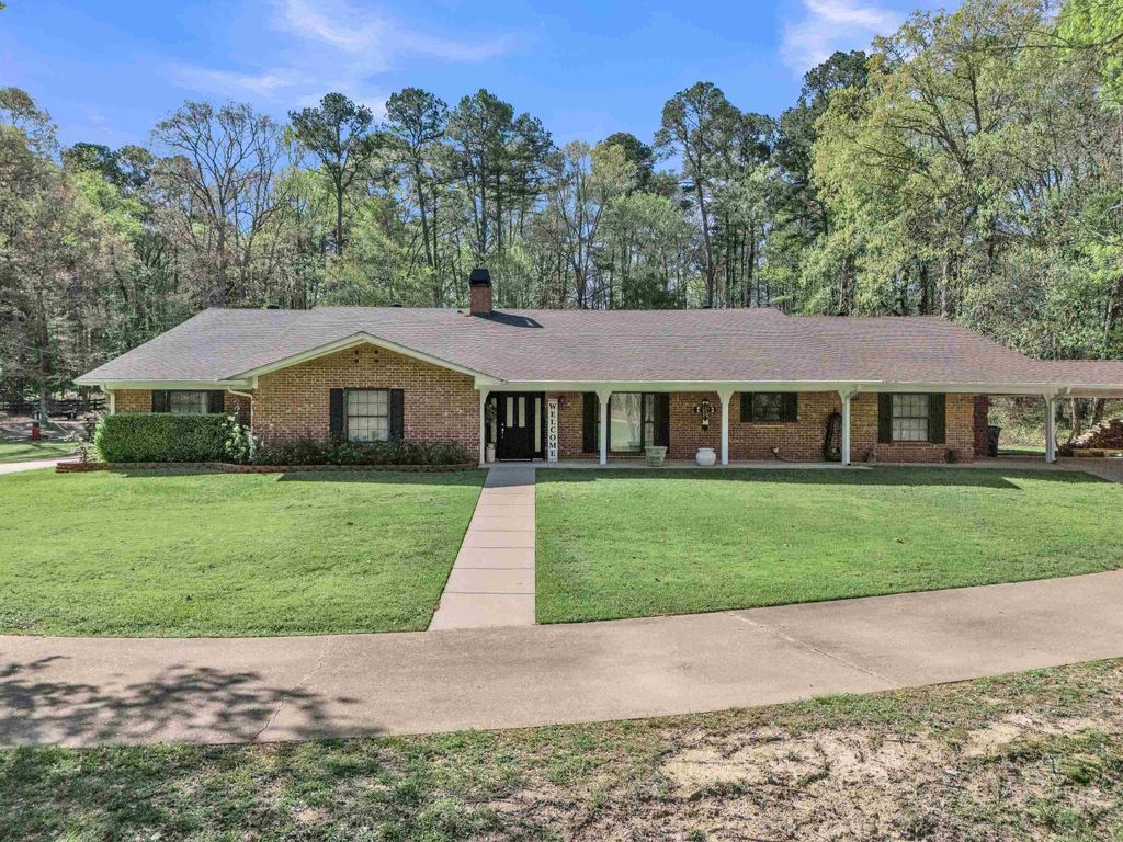 530 E Bar K Ranch Rd., Longview, TX 75605