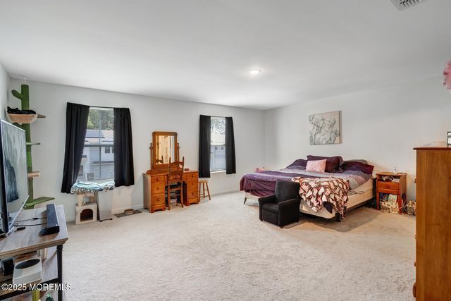 107 W Sandpiper Lane, Little Egg Harbor, NJ 08087