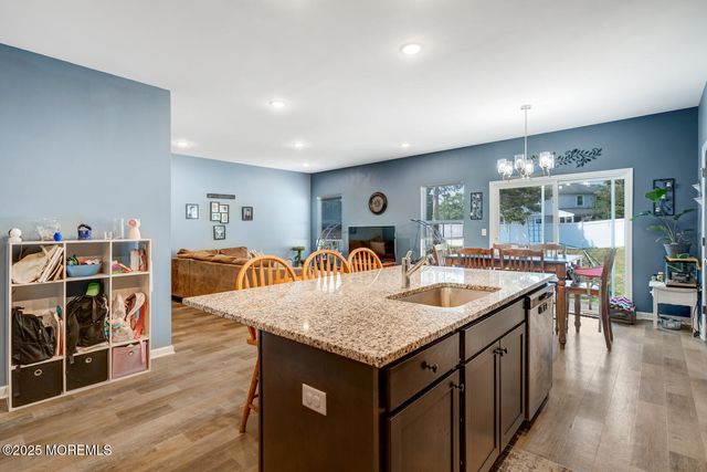 107 W Sandpiper Lane, Little Egg Harbor, NJ 08087