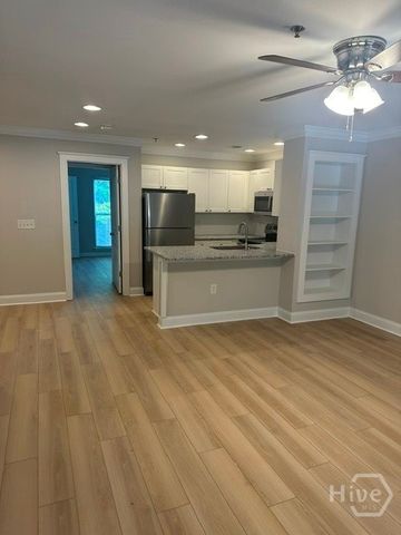 490 Barnett Shoals Road 434, Athens, GA 30605