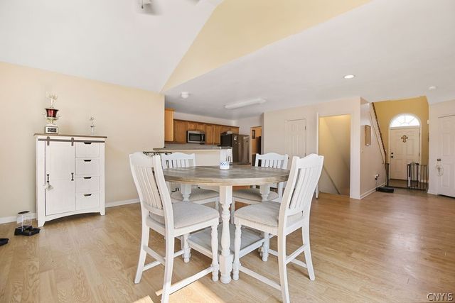 4452 Millstream Drive, Clay, NY 13041
