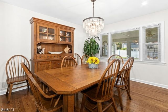 217 Robin Hood Rd, Mountainside Boro, NJ 07092