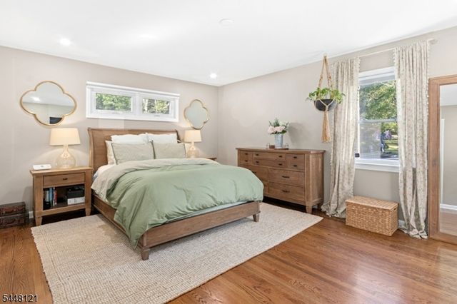 217 Robin Hood Rd, Mountainside Boro, NJ 07092