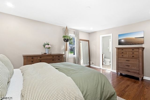 217 Robin Hood Rd, Mountainside Boro, NJ 07092