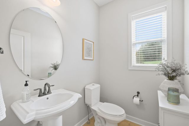 2388 Highover Trail, Chanhassen, MN 55317