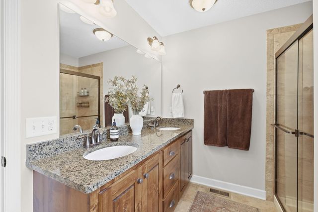 2388 Highover Trail, Chanhassen, MN 55317