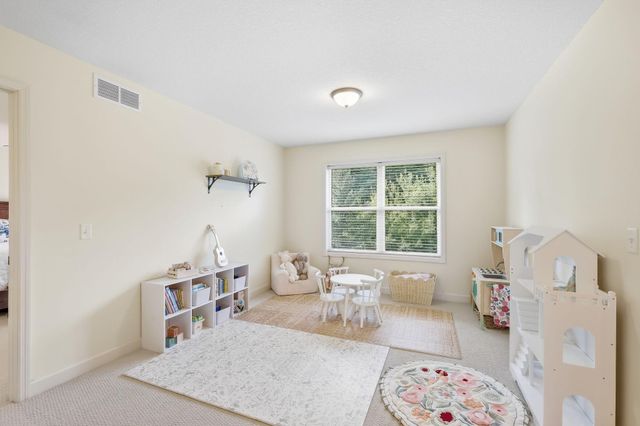 2388 Highover Trail, Chanhassen, MN 55317