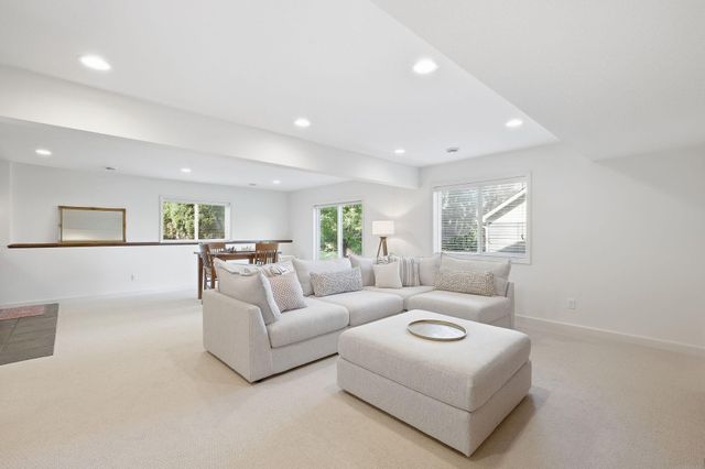 2388 Highover Trail, Chanhassen, MN 55317