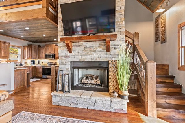 150 Lazy Country Cove Road, Murphy, NC 28906