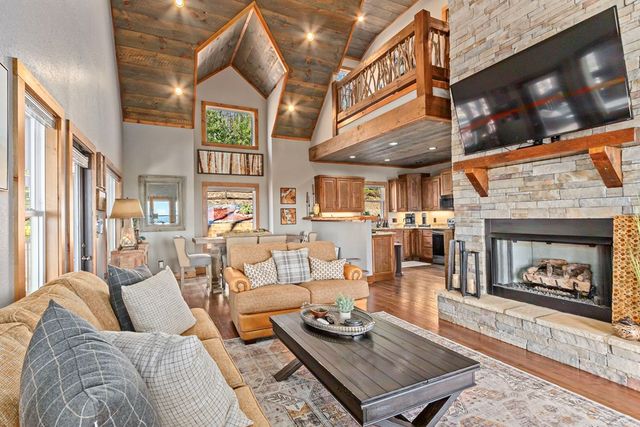 150 Lazy Country Cove Road, Murphy, NC 28906