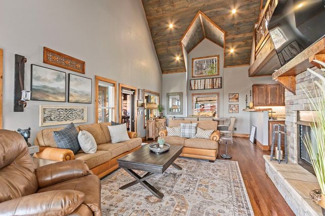 150 Lazy Country Cove Road, Murphy, NC 28906