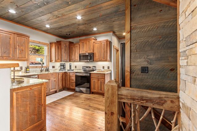 150 Lazy Country Cove Road, Murphy, NC 28906