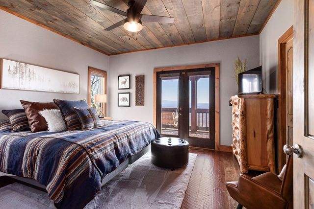 150 Lazy Country Cove Road, Murphy, NC 28906