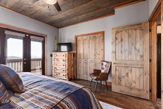 150 Lazy Country Cove Road, Murphy, NC 28906