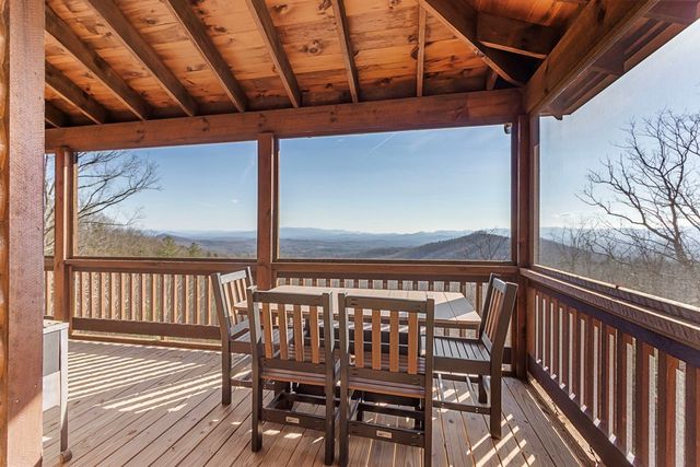 150 Lazy Country Cove Road, Murphy, NC 28906