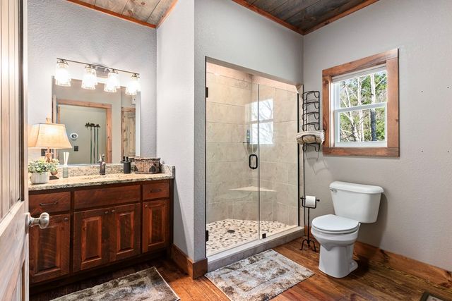 150 Lazy Country Cove Road, Murphy, NC 28906