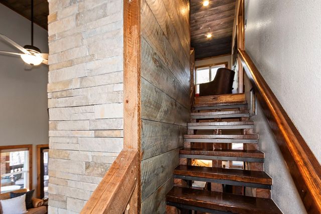 150 Lazy Country Cove Road, Murphy, NC 28906