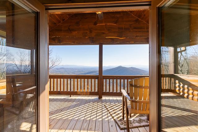 150 Lazy Country Cove Road, Murphy, NC 28906