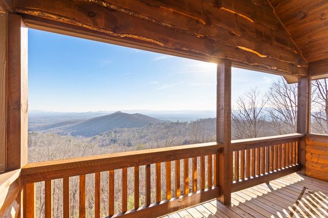 150 Lazy Country Cove Road, Murphy, NC 28906