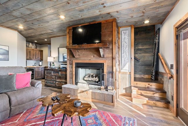 150 Lazy Country Cove Road, Murphy, NC 28906