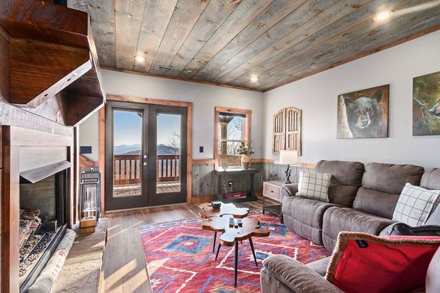 150 Lazy Country Cove Road, Murphy, NC 28906