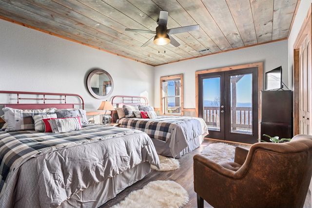 150 Lazy Country Cove Road, Murphy, NC 28906