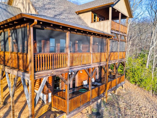 150 Lazy Country Cove Road, Murphy, NC 28906