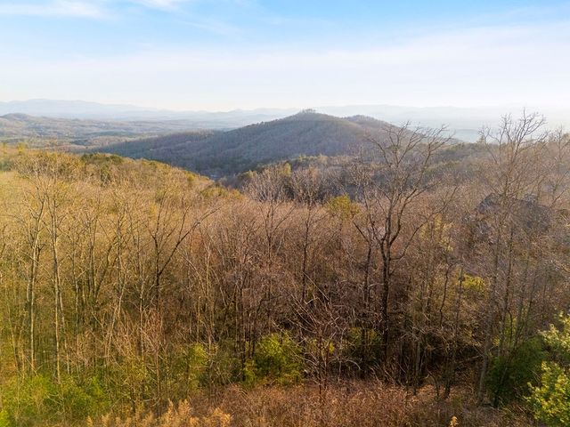 150 Lazy Country Cove Road, Murphy, NC 28906