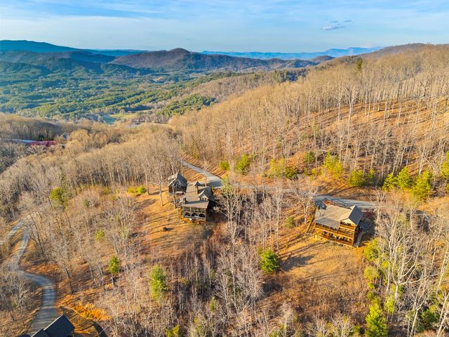 150 Lazy Country Cove Road, Murphy, NC 28906