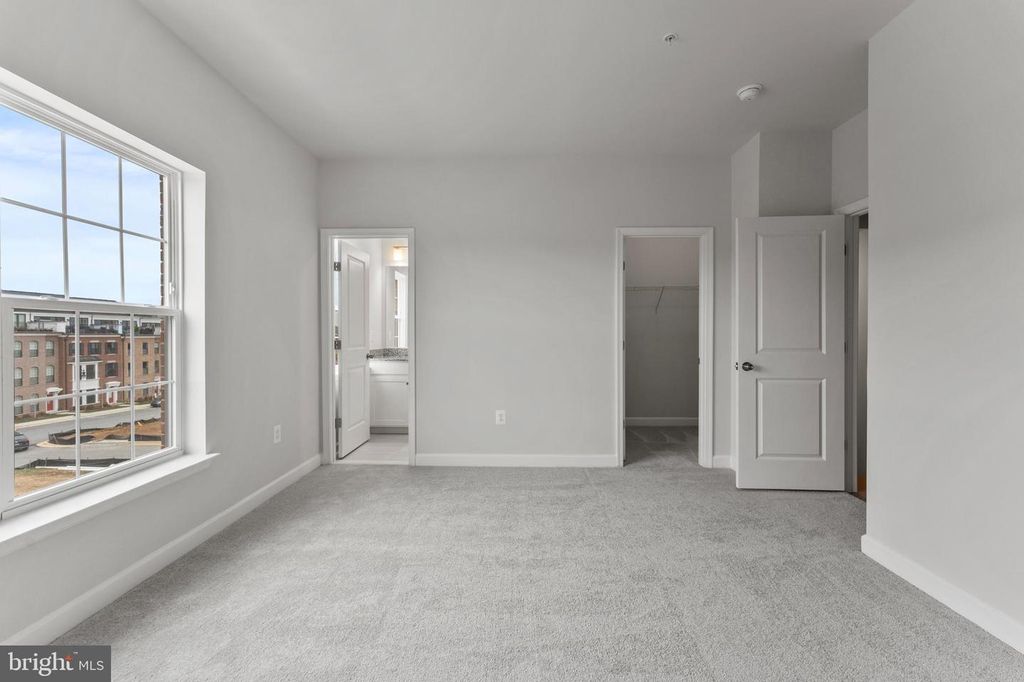 Image 15 of property listing at 622 CATAMARAN WAY, National Harbor, MD 20745
