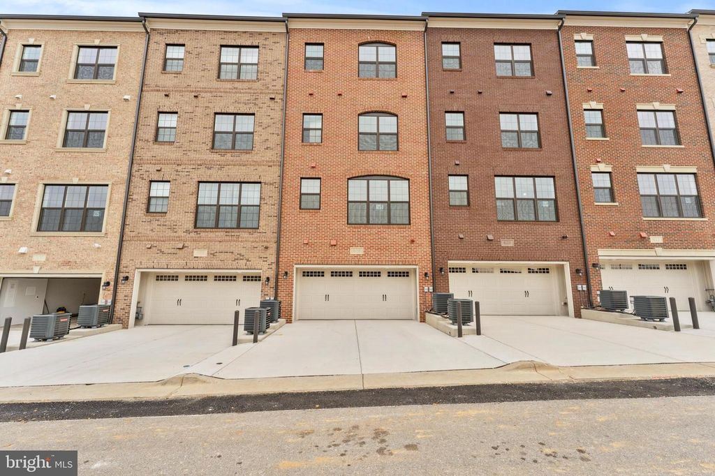 Image 31 of property listing at 622 CATAMARAN WAY, National Harbor, MD 20745