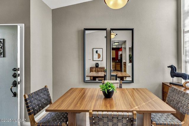 6414 N Tierra de las Catalinas Apt 32, Tucson, AZ 85718