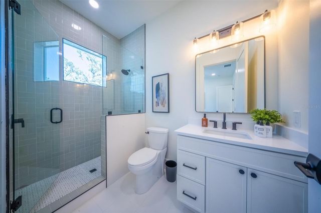 2420 FLOYD STREET, Sarasota, FL 34239