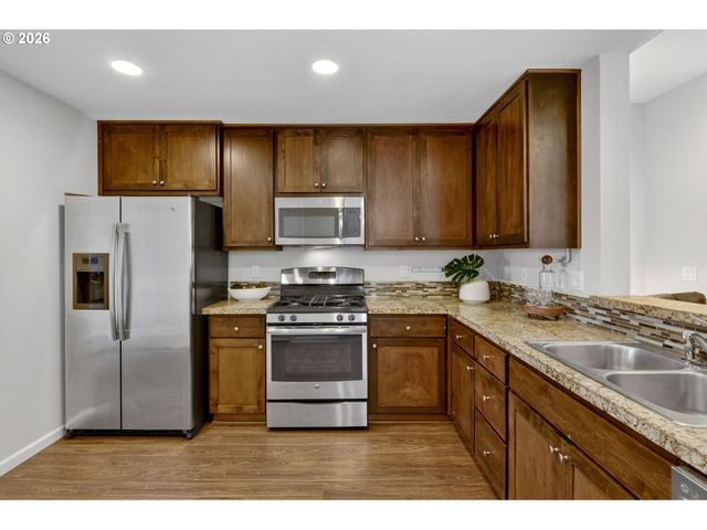 10521 Ne PARK RIDGE Way, Hillsboro, OR 97006